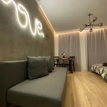 Love Glow Studio-3